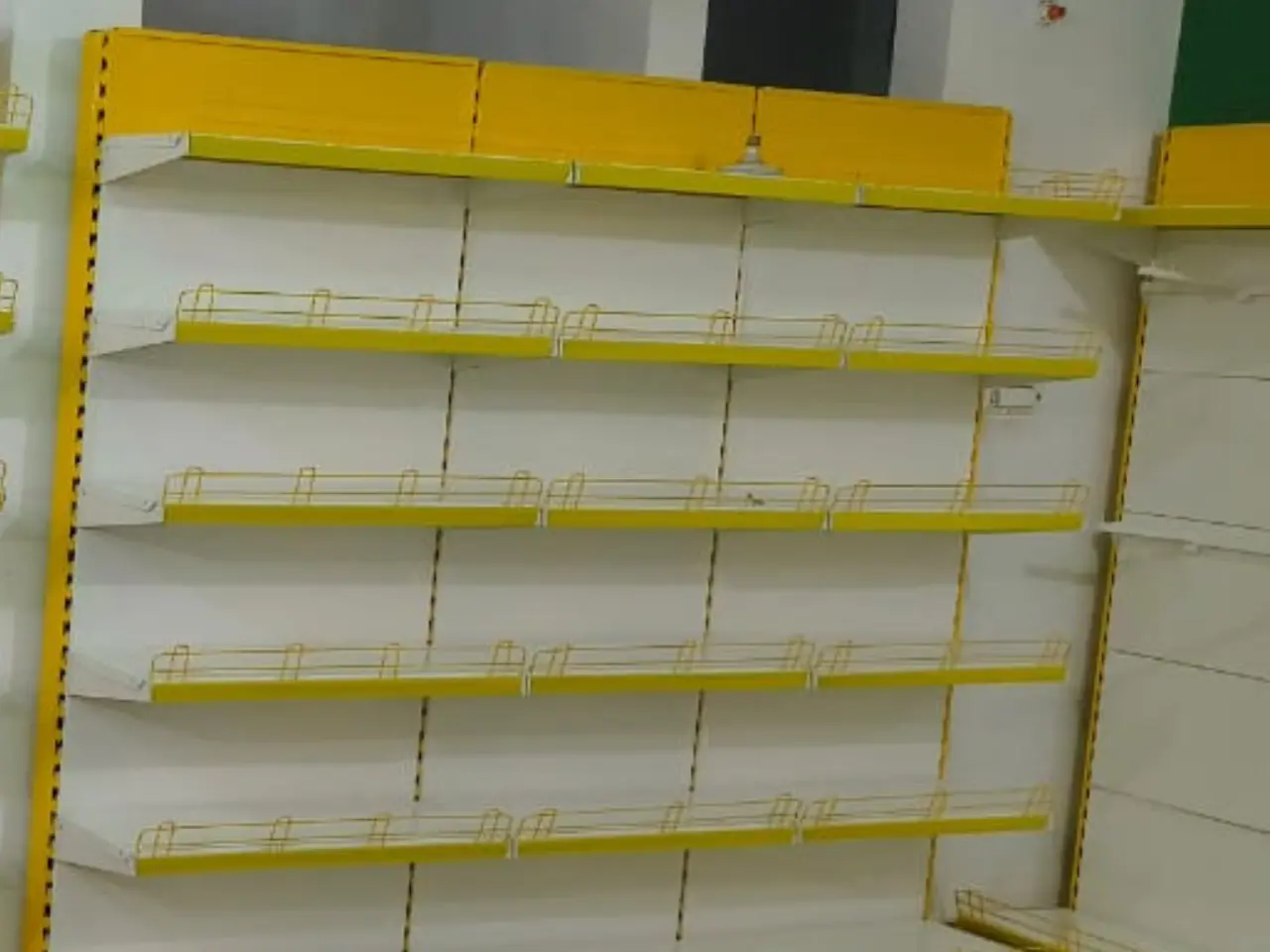 260617849_best-display-rack-for-grocery-store-bihar.webp