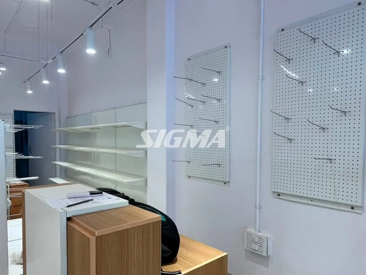 799446404_display-rack-with-peghook-board-for-shop.webp